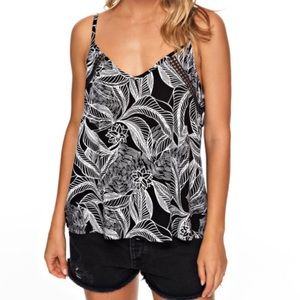Roxy Tank
